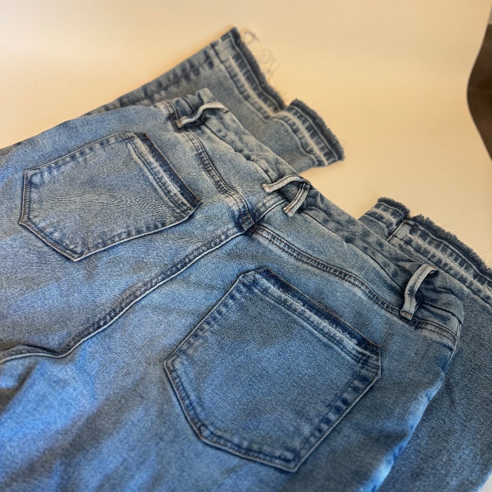 Good American Good Classic Frayed Hem Boot JeansStyle GCB953T - Picture 6 of 11